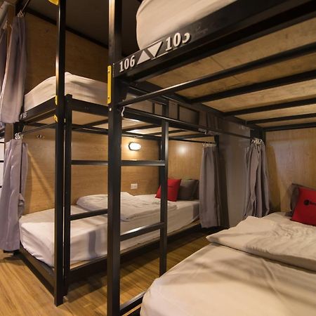 Reddoorz Hostel Near St. Joseph'S Cathedral Hanoi Exterior photo