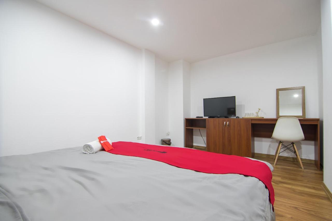 Reddoorz Hostel Near St. Joseph'S Cathedral Hanoi Exterior photo