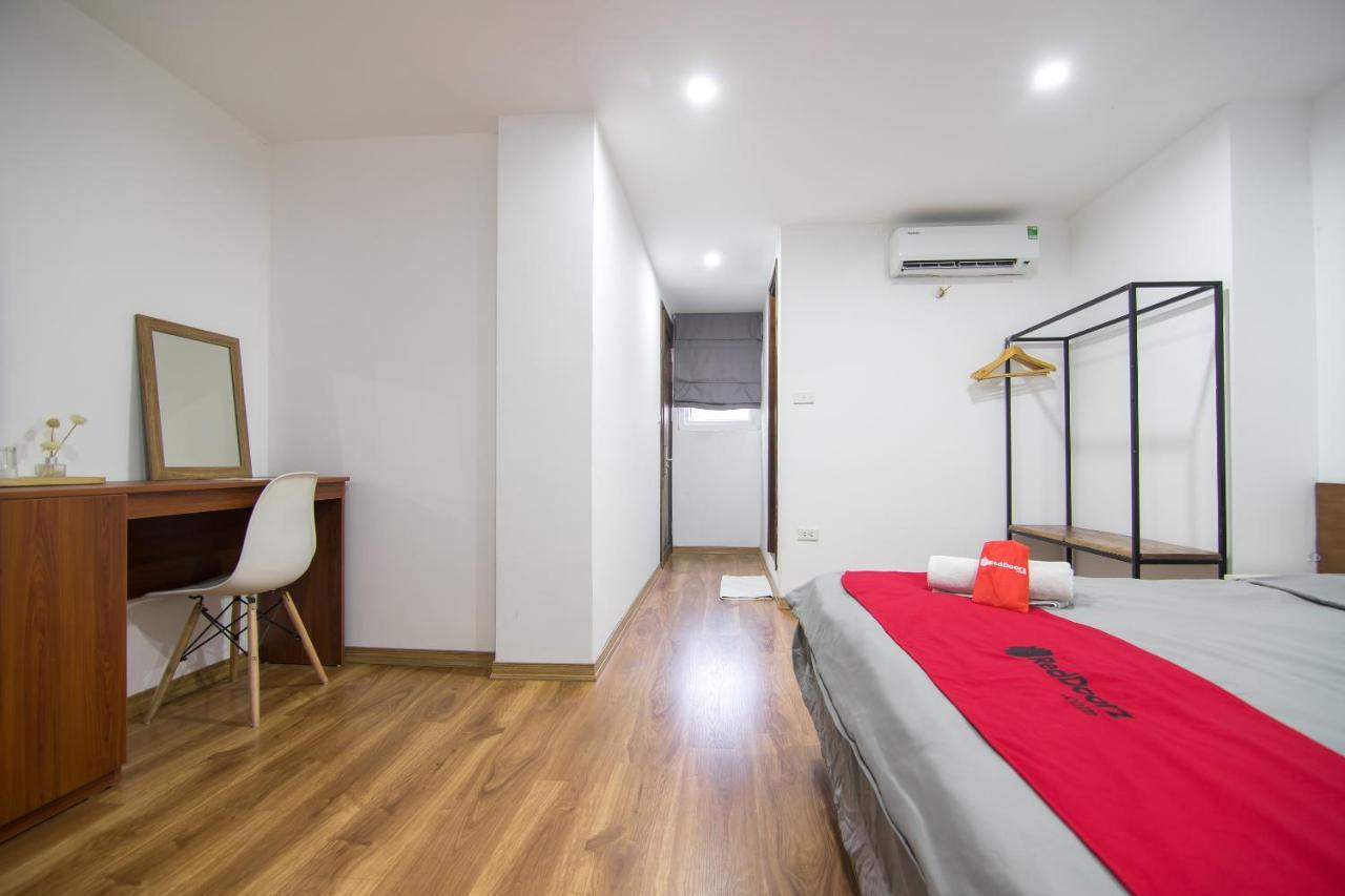 Reddoorz Hostel Near St. Joseph'S Cathedral Hanoi Exterior photo